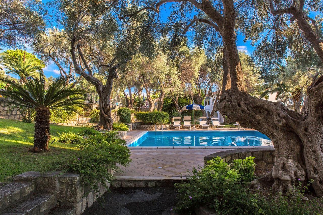 Hotel La Castellana Belvedere Marittimo Luaran gambar
