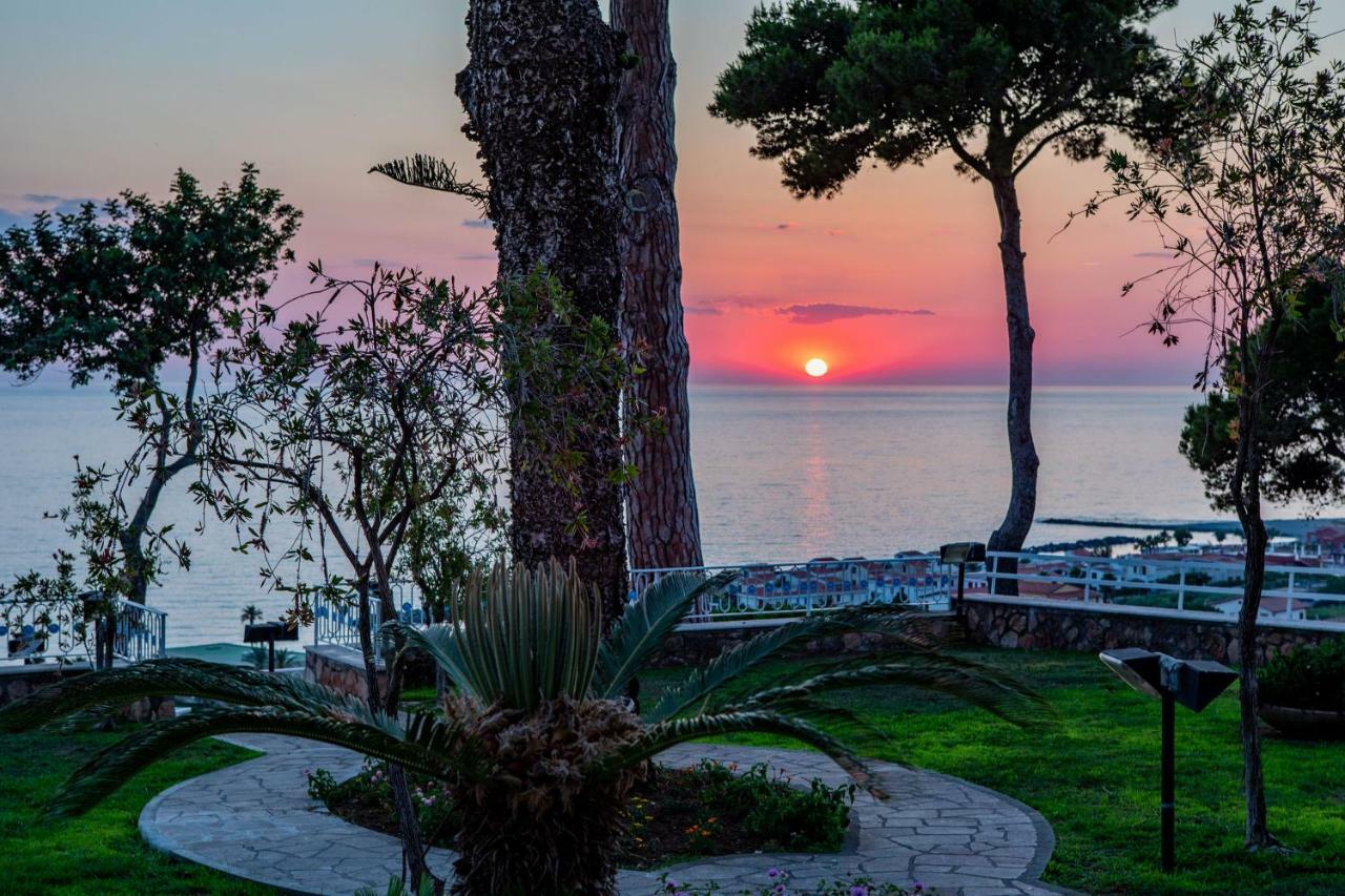 Hotel La Castellana Belvedere Marittimo Luaran gambar